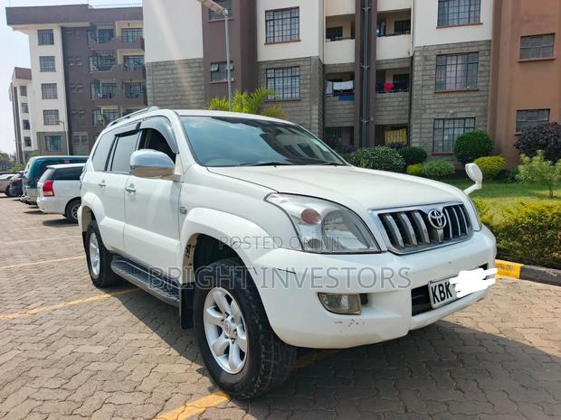 Toyota Land Cruiser Prado 2004 White