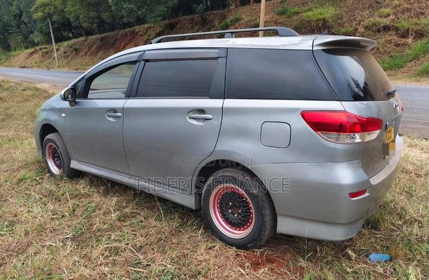 Toyota Wish 2015 Silver