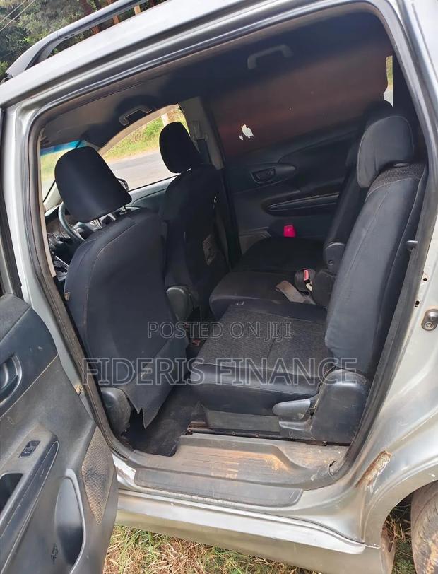 Toyota Wish 2015 Silver