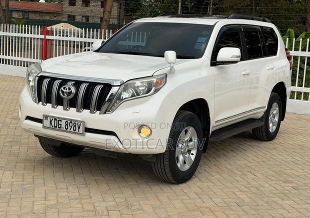 Toyota Land Cruiser 2016 Off white