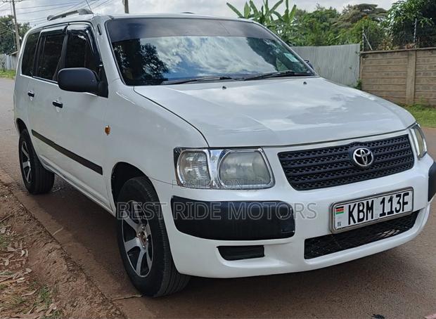 Toyota Succeed 2004 White