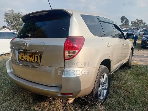 Toyota Vanguard 2009 Beige
