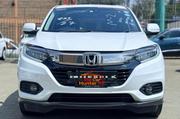 Honda Vezel 2019 White for sale