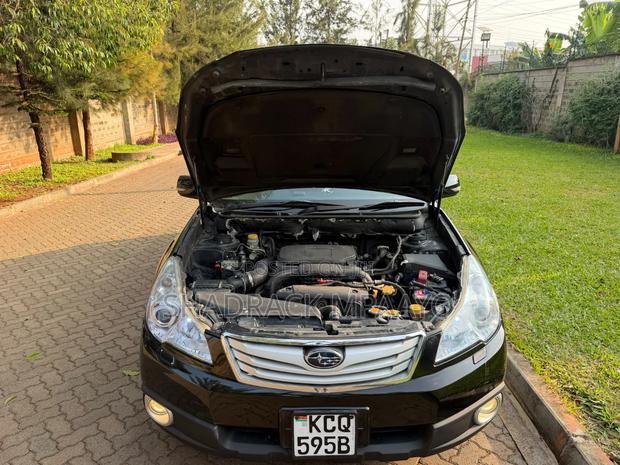 Subaru Outback 2011 White