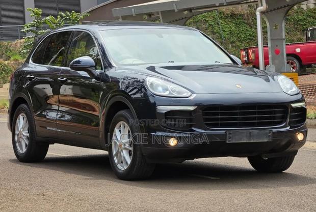 Porsche Cayenne 2015 Black