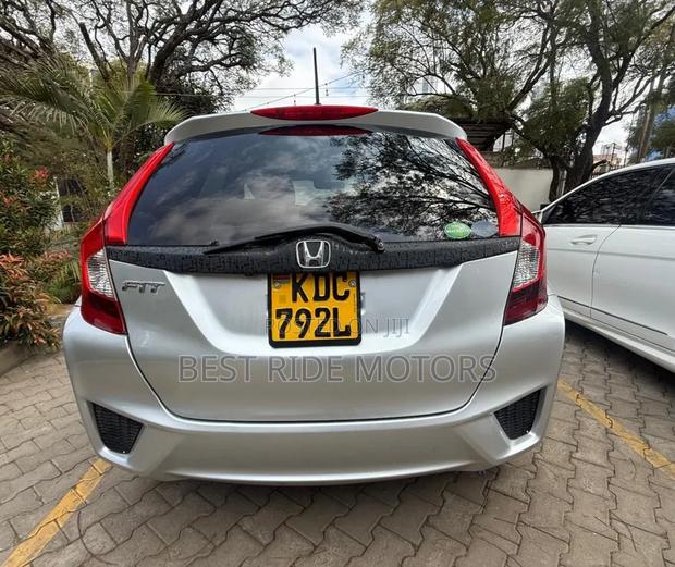 Honda Fit 2018 Silver