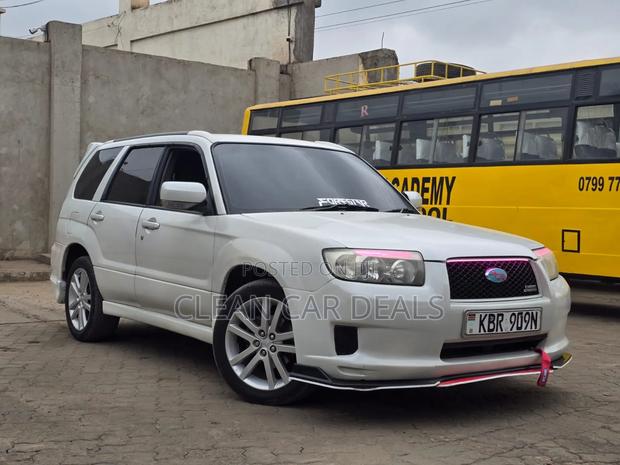 Subaru Forester 2006 White