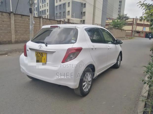 Toyota Vitz 2013 White