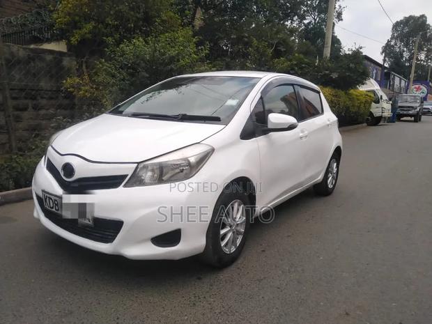 Toyota Vitz 2013 White