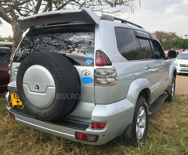Toyota Land Cruiser Prado 2006 Gray