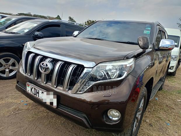 Toyota Land Cruiser Prado 2017 Brown