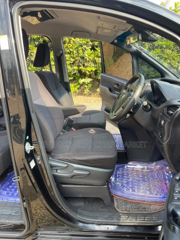 Toyota Noah 2020 Black