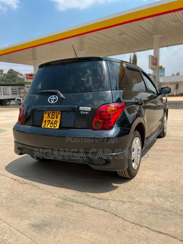 Toyota IST 2006 Black