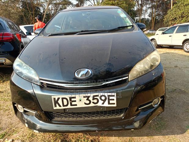 Toyota Wish 2014 Black