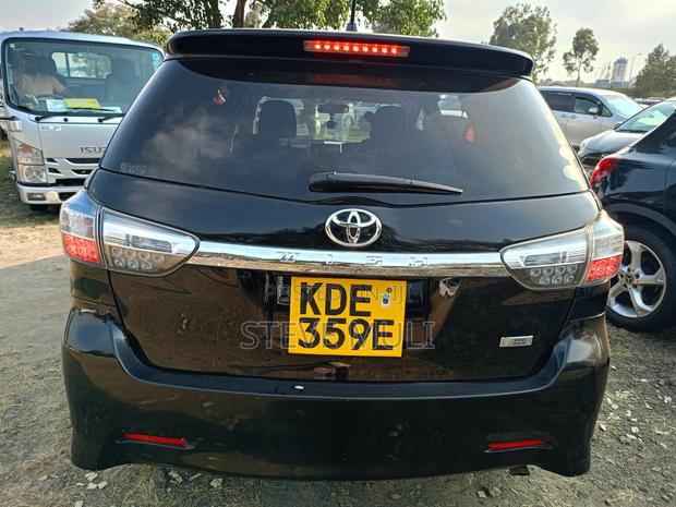 Toyota Wish 2014 Black