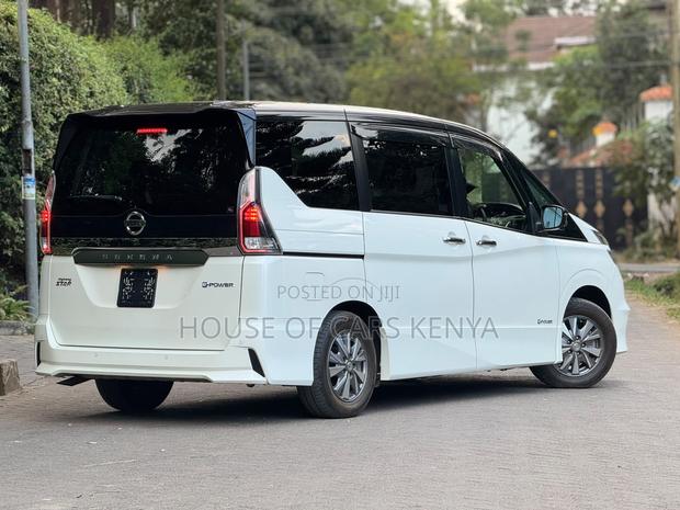 Nissan Serena 2019 White