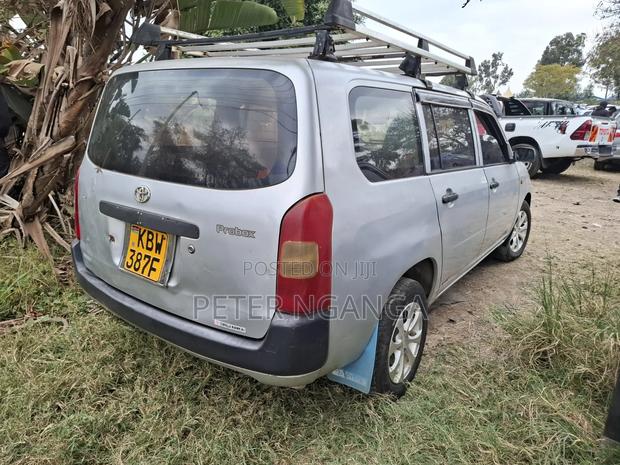 Toyota Probox 2007 Silver