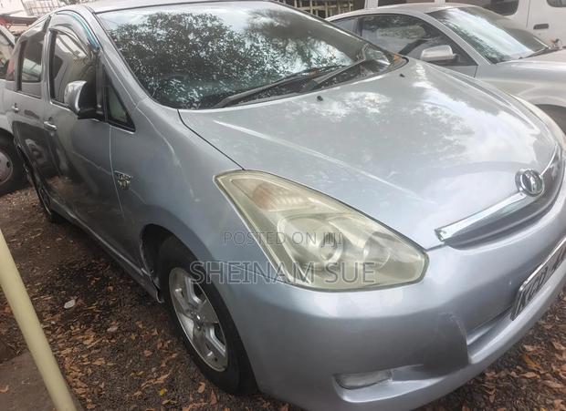 Toyota Wish 2007 Silver