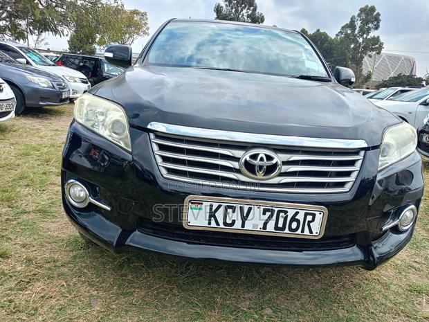 Toyota Vanguard 2012 Black
