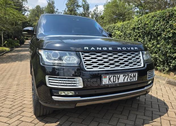 Land Rover Range Rover Vogue 2014 Black