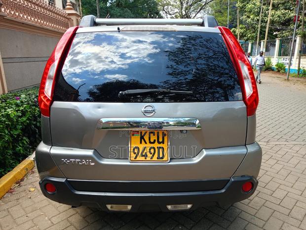 Nissan X-Trail 2012 Silver