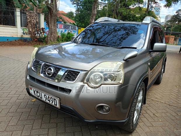 Nissan X-Trail 2012 Silver