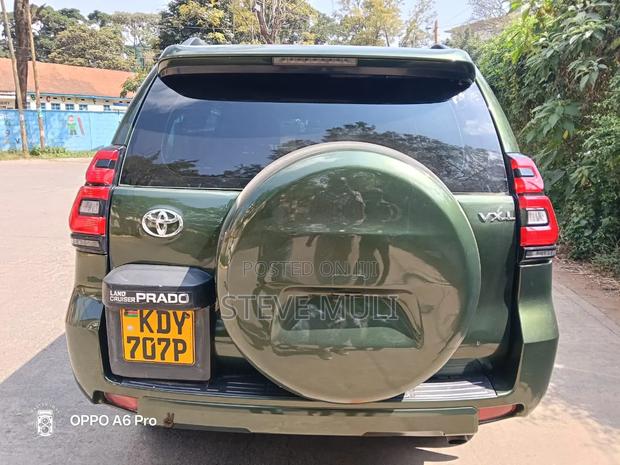 Toyota Land Cruiser Prado 2014 Green