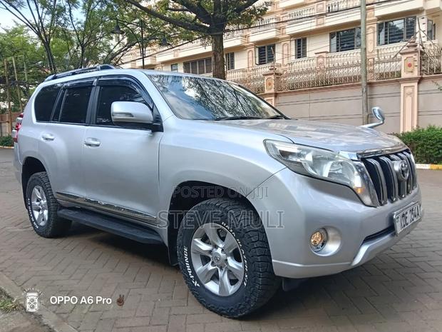 Toyota Land Cruiser Prado 2015 Silver