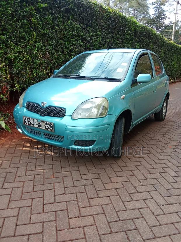 Toyota Vitz 2005 Blue
