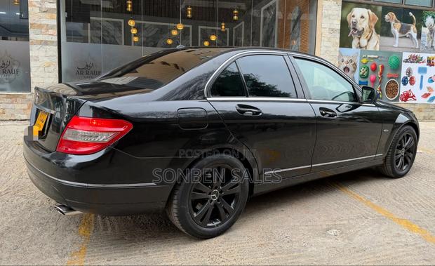 Mercedes-Benz C-Class C 250 CGI BlueEFFICIENCY (W204) 2009 Black