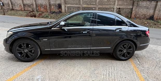 Mercedes-Benz C-Class C 250 CGI BlueEFFICIENCY (W204) 2009 Black