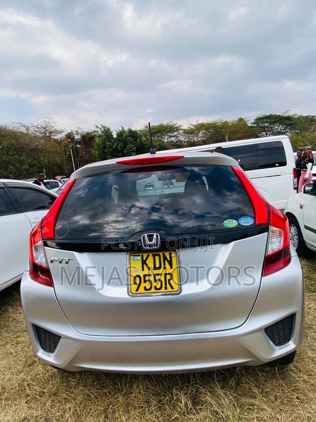 Honda Fit 2016 Silver