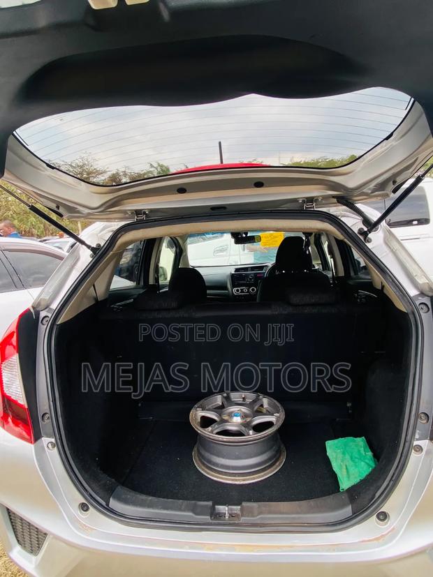 Honda Fit 2016 Silver