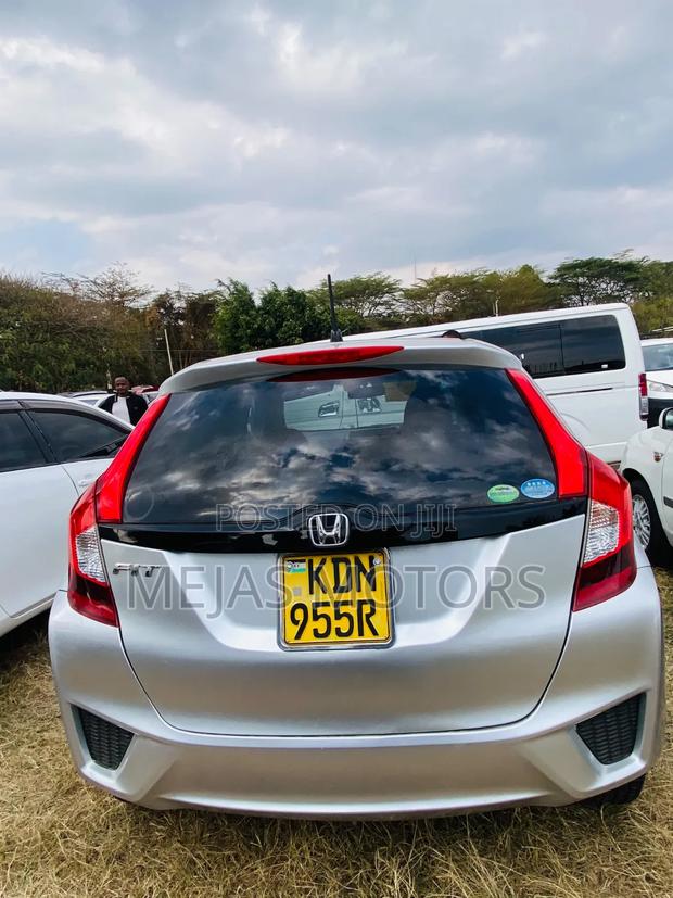 Honda Fit 2016 Silver
