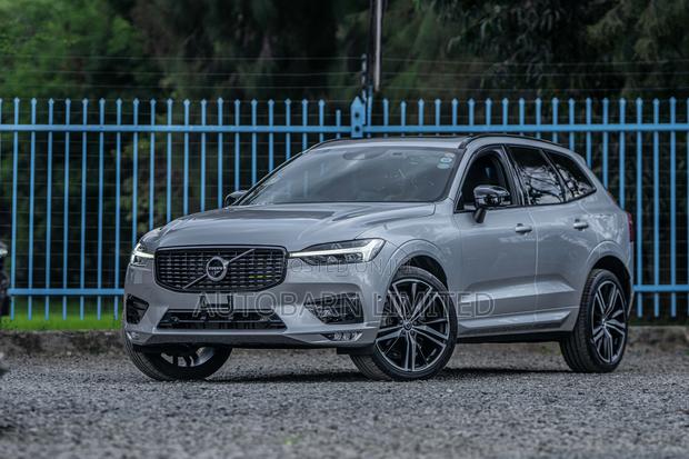 Volvo XC60 2021 Silver