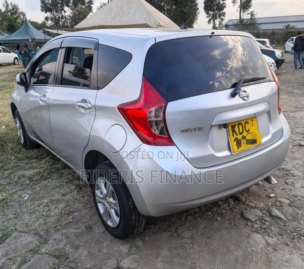 Nissan Note 2014 Silver