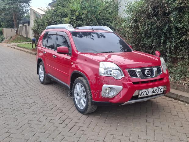 Nissan X-Trail 2012 Red