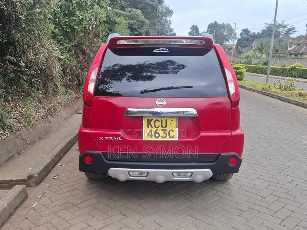 Nissan X-Trail 2012 Red