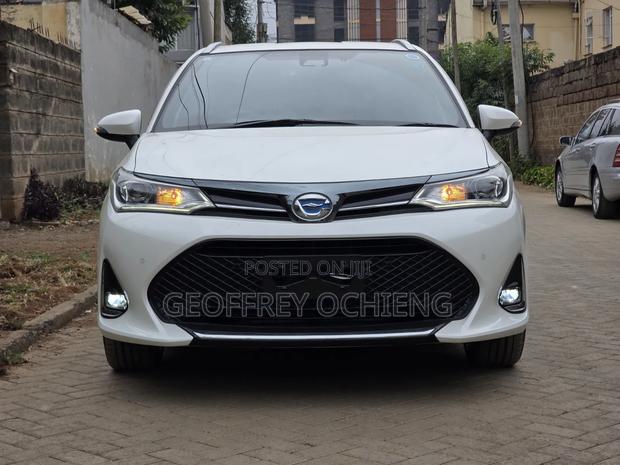 Toyota Corolla Fielder 2019 White