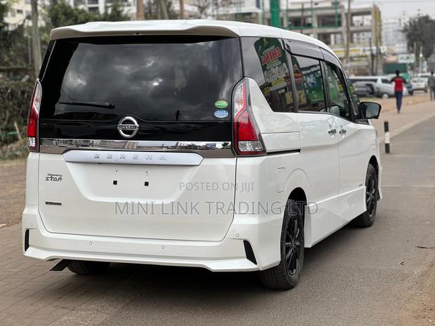 Nissan Serena 2019 Pearl