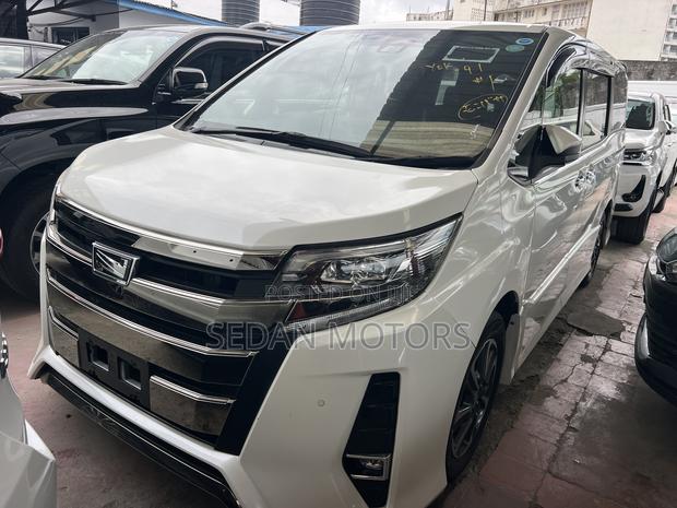 Toyota Noah 2019 Ivory