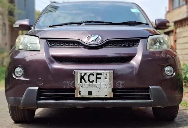 Toyota IST 2008 Maroon