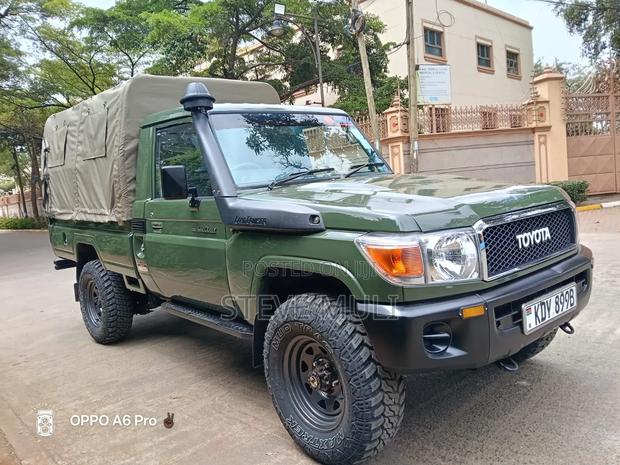 Toyota Land Cruiser 2012 Green