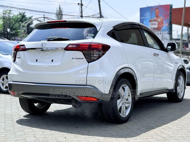 Honda Vezel 1.5 Hybrid 2WD 2019 Pearl