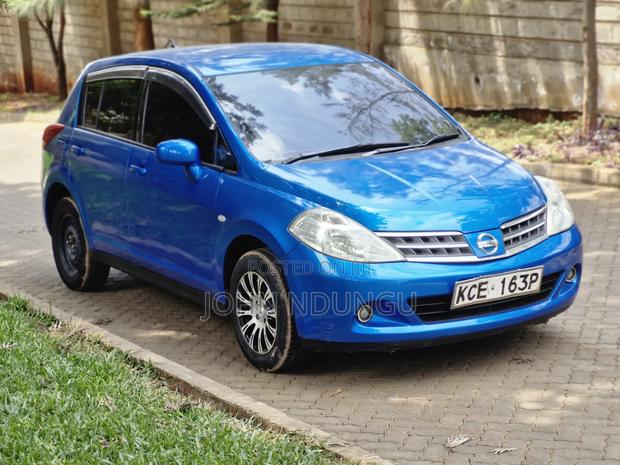 Nissan Tiida 2009 Blue