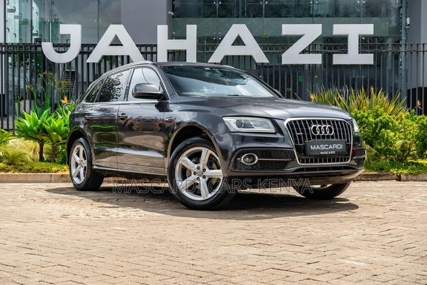 Audi Q5 2.0T Premium AWD quattro 2016 Gray
