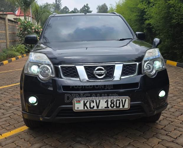 Nissan X-Trail 2.0 Petrol XE 2012 Black