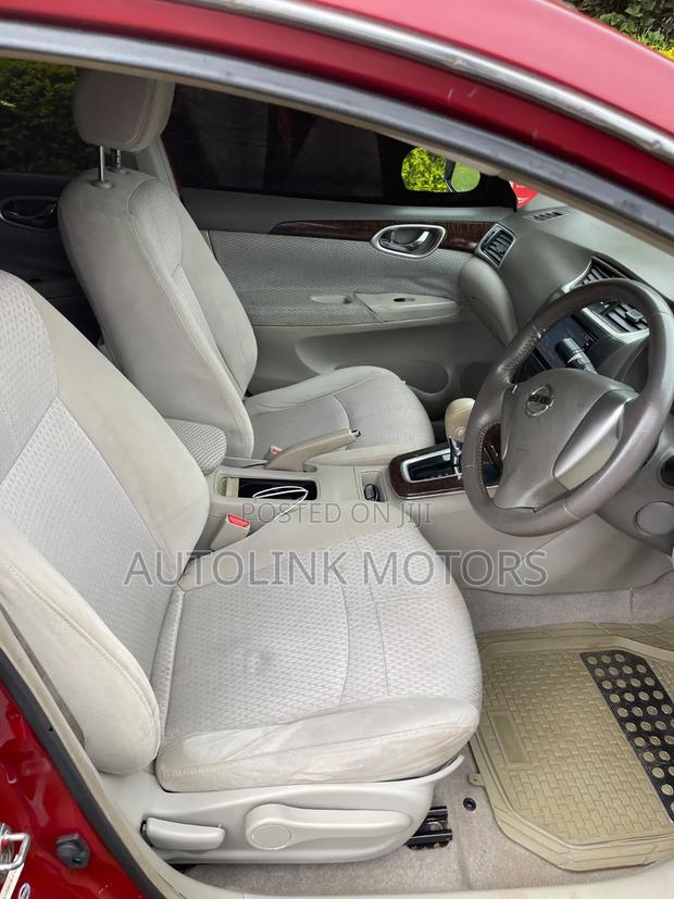 Nissan Sylphy 2013 Red