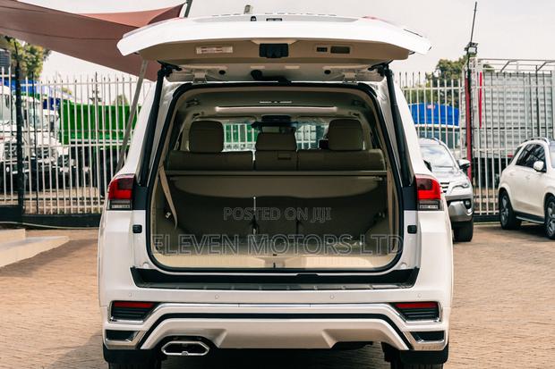 Toyota Land Cruiser 2023 White