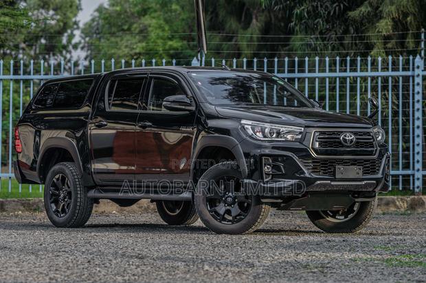 Toyota Hilux 2019 Black